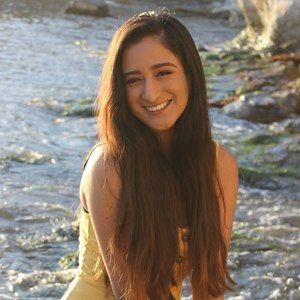 Meet your Posher, Gaby